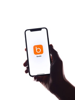 Assam, Hindistan - 30 Mart 2021: Telefon ekranında Beddit logosu.