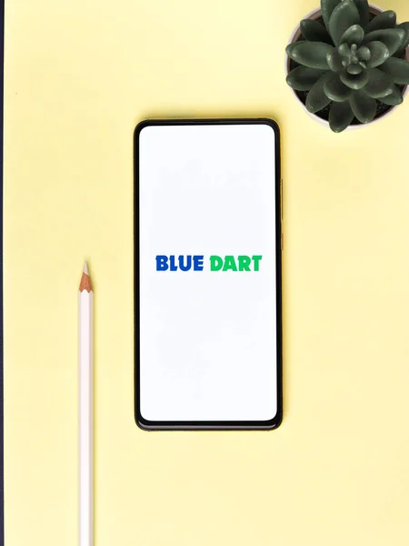 Ассам Индия Ноября 2020 Blue Dart Logo Phone Screen Stock — стоковое фото