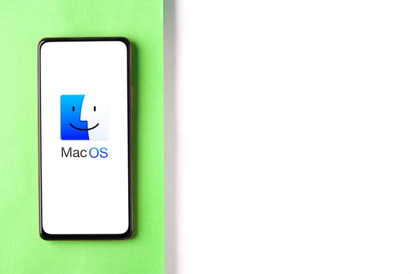 West Bangal India November 2021 Macos Logo Phone Screen Stock — 스톡 사진