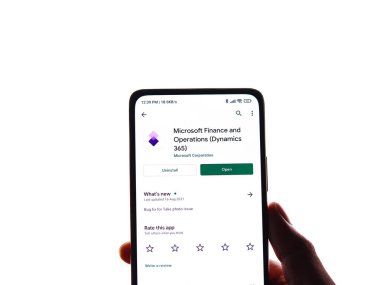 Batı Bangal, Hindistan - 11 Kasım 2021: Microsoft Finans logosu telefon ekranı görüntüsünde.