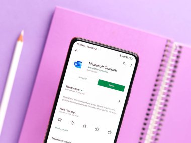 Assam, Hindistan - 19 Nisan 2021: Telefon ekranındaki görüntü logosu.