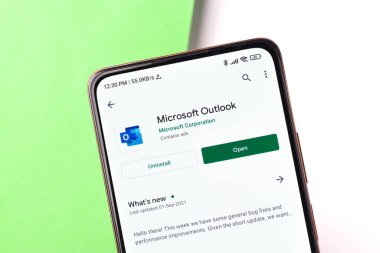 Assam, Hindistan - 19 Nisan 2021: Telefon ekranındaki görüntü logosu.