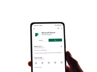 Batı Bangal, Hindistan - 11 Kasım 2021: Microsoft planlayıcı logosu telefon ekranı görüntüsünde.