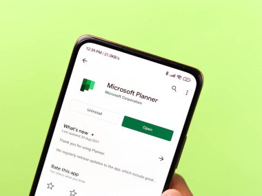 Batı Bangal, Hindistan - 11 Kasım 2021: Microsoft planlayıcı logosu telefon ekranı görüntüsünde.