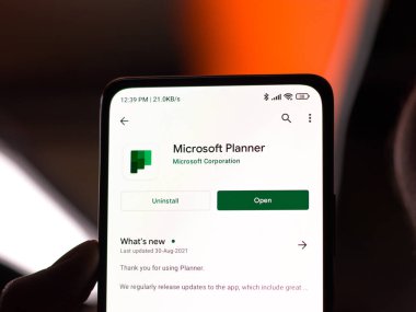 Batı Bangal, Hindistan - 11 Kasım 2021: Microsoft planlayıcı logosu telefon ekranı görüntüsünde.