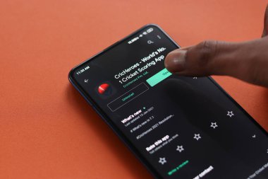 Assam, Hindistan - 31 Ocak 2021: Telefon ekranındaki logo.