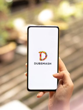 Assam, Hindistan - 12 Eylül 2020: Dubsmago telefon ekranı görüntüsü.