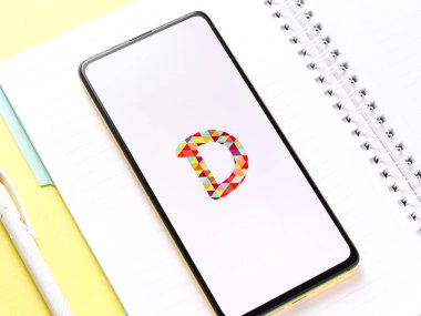 Assam, Hindistan - 12 Eylül 2020: Dubsmago telefon ekranı görüntüsü.