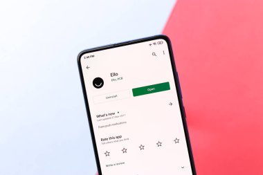 Assam, Hindistan - 10 Nisan 2021: Telefon ekranındaki logo.