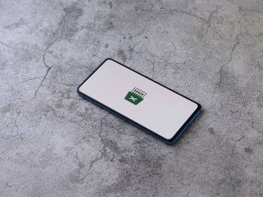 Assam, Hindistan - 6 Eylül 2020: Microsoft telefon ekranı görüntüsünde logodan üstündür.