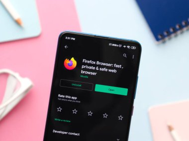 Assam, Hindistan - 25 Haziran 2020: Firefox güvenli bir tarayıcı uygulaması.