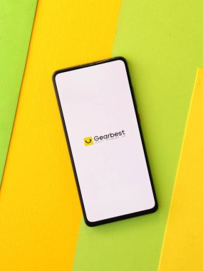 Assam, Hindistan - 14 Temmuz 2020: Çevrimiçi alışveriş uygulaması.