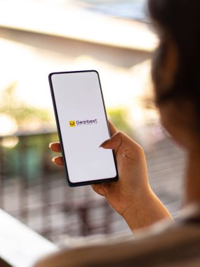 Assam, Hindistan - 14 Temmuz 2020: Çevrimiçi alışveriş uygulaması.