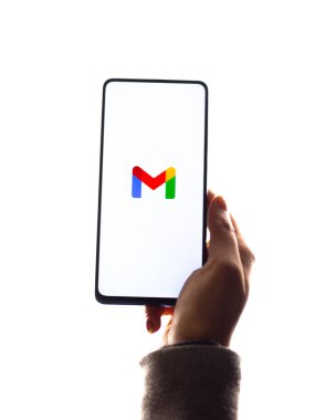 Assam, Hindistan - 31 Ocak 2021: Telefon ekranında Gmail logosu.