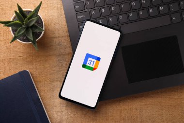 Assam, Hindistan - 31 Ocak 2021: Telefon ekranı görüntüsünde Google Takvim logosu.