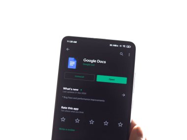 Assam, Hindistan - 31 Ocak 2021: Telefon ekranı görüntüsünde Google Doküman logosu.
