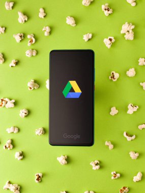 Assam, Hindistan - 31 Ocak 2021: Google Drive logosu telefon ekranı görüntüsü.
