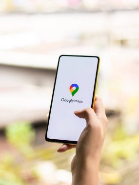 Assam, Hindistan - 24 Eylül 2020: Telefon ekranındaki yeni logo haritası.