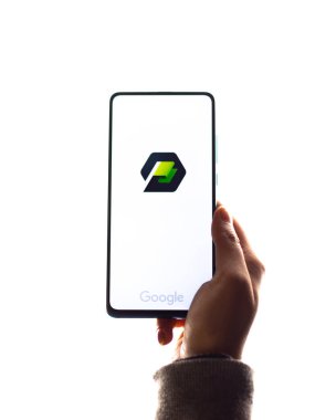 Assam, Hindistan - 31 Ocak 2021: Telefon ekranı görüntüsünde Google Primer logosu.