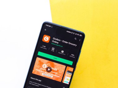 Telefon ekranındaki logoyu Grofers stok resmi.