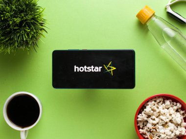 Hotstar mobil uygulama logosu. Stoklar için çekilen bir video yayın servisi. Pazar, 20 Nisan 2020, Assam, Hindistan.