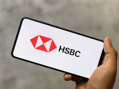Assam, Hindistan - 18 Temmuz 2020: HSBC çok uluslu bir İngiliz yatırım bankası ve finans hizmeti şirketi.