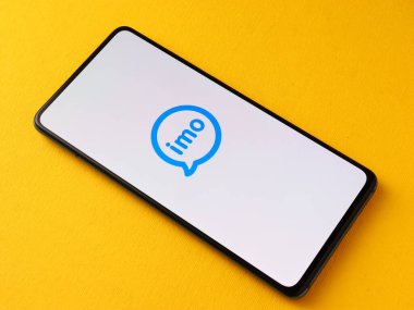 Assam, Hindistan - 5 Temmuz 2020: Ücretsiz bir video görüşmesi ve sohbet uygulaması.