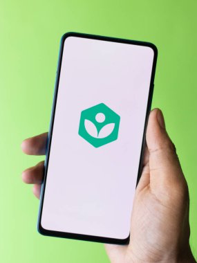 Assam, Hindistan - 20 Nisan 2020: Khan Akademi Serbest Öğrenim Uygulaması.