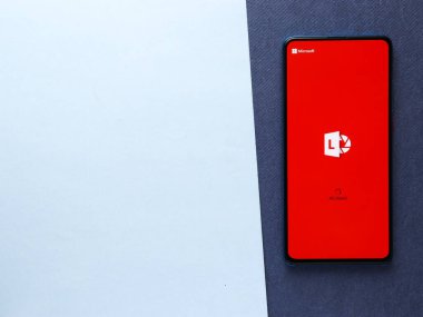 Batı Bangal, Hindistan - 11 Kasım 2021: Microsoft Lens telefon ekranı görüntüsü.