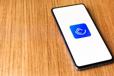 Assam, Hindistan - 10 Nisan 2021: Telefon ekranındaki uygulama logom.