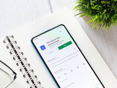 Assam, Hindistan - 10 Nisan 2021: Telefon ekranındaki uygulama logom.