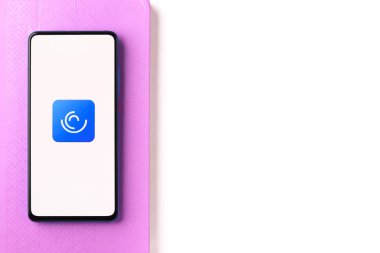 Assam, Hindistan - 10 Nisan 2021: Telefon ekranındaki uygulama logom.