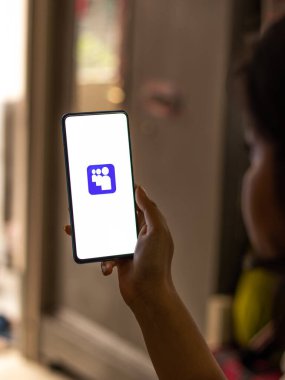 Assam, Hindistan - 10 Nisan 2021: Telefon ekranında Myspace logosu.