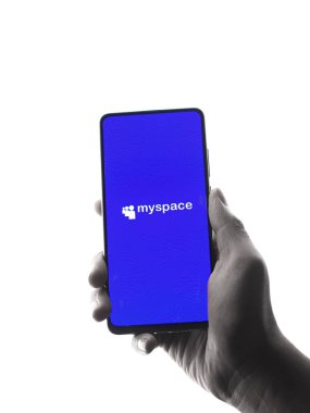 Assam, Hindistan - 10 Nisan 2021: Telefon ekranında Myspace logosu.