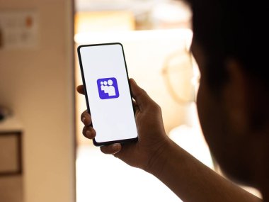 Assam, Hindistan - 10 Nisan 2021: Telefon ekranında Myspace logosu.