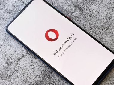 Assam, Hindistan - 9 Temmuz 2020: Ücretsiz vpn ile opera tarayıcısı.