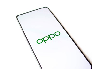 Assam, Hindistan - 15 Ocak 2020: Telefon ekranı görüntüsünde Oppo logosu.