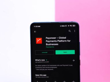 Batı Bangal, Hindistan - 28 Eylül 2021: Telefon ekranı görüntüsünde Pasioner logosu.