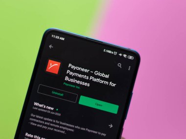 Batı Bangal, Hindistan - 28 Eylül 2021: Telefon ekranı görüntüsünde Pasioner logosu.