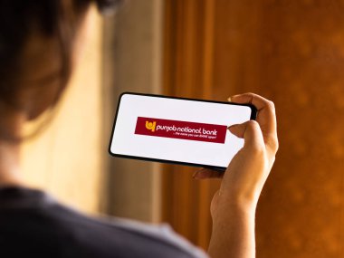 Assam, Hindistan - 22 Temmuz 2020: Punjab Ulusal Bankası bir bankacılık ve finans hizmeti bankası.