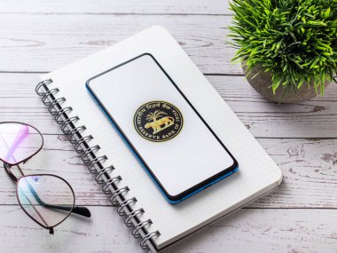 Assam, Hindistan - 9 Ağustos 2020: Hindistan logosunun RBI / Reserve Bankası.