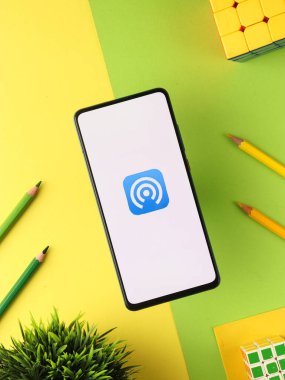 Assam, Hindistan - 5 Temmuz 2020: Sendo bir dosya aktarımı ve paylaşım uygulaması.