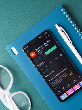 Assam, Hindistan - 22 Ağustos 2020: Telefon ekranındaki ses bulutu logosu.