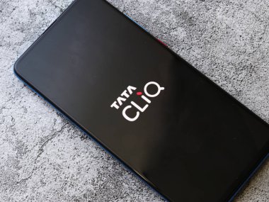 Assam, Hindistan - 9 Temmuz 2020: Tata cliq bir online alışveriş uygulaması.