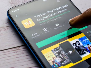 Assam, Hindistan - 15 Haziran 2020: Hindistan 'ın en iyi orjinal çevrimiçi videolarını izlemek için TVF Play.