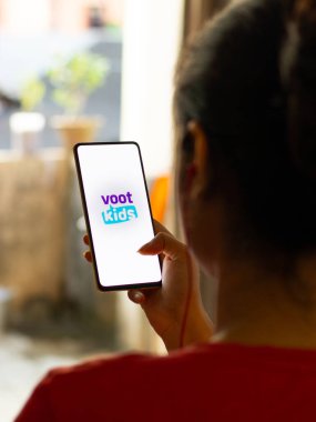 Assam, Hindistan - 29 Ekim 2020: Telefon ekranındaki çocuk logosu.