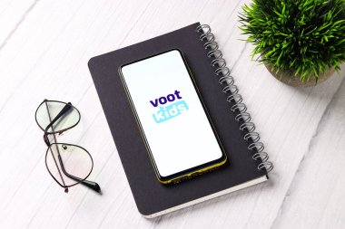 Assam, Hindistan - 29 Ekim 2020: Telefon ekranındaki çocuk logosu.