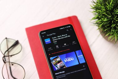 Assam, Hindistan - 29 Ekim 2020: Vudu logosu telefon ekranı görüntüsü.