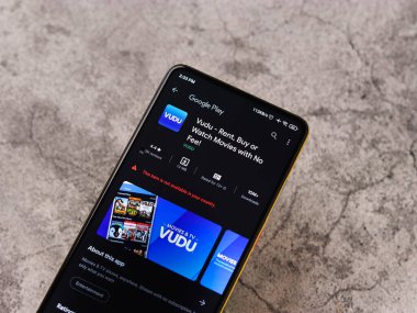 Assam, Hindistan - 29 Ekim 2020: Vudu logosu telefon ekranı görüntüsü.