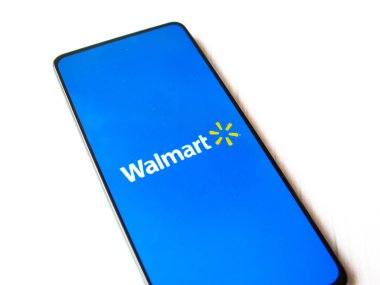 Assam, Hindistan - 15 Ocak 2020: Telefon ekranında Walmart logosu.